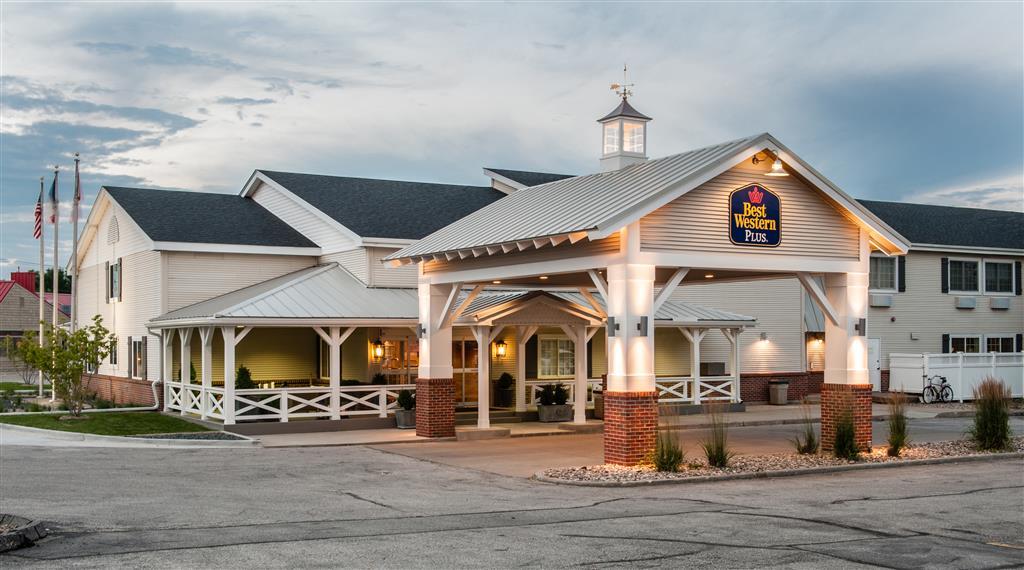 Western Park & Hotel 3*